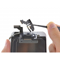 Замена передней камеры iPhone 6 Plus и датчика в сборе